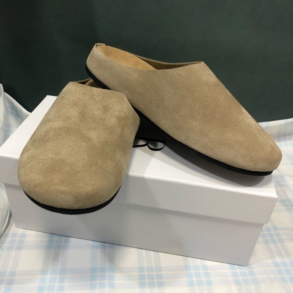 The Row Women's Authentic Sandals - Picture 3 of 4
